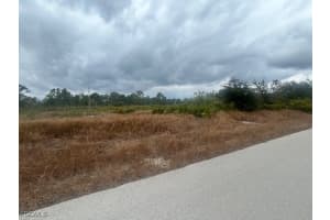 513 Abbott Avenue, Lehigh Acres, FL 33972 Sold 02/23/26