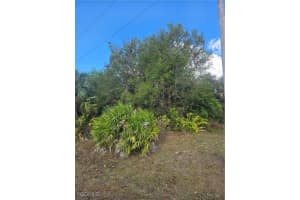 618 Lake Avenue, Lehigh Acres, FL 33972 - MLS#2026004295