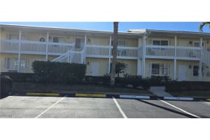 4617 Bayshore Dr H2, Naples