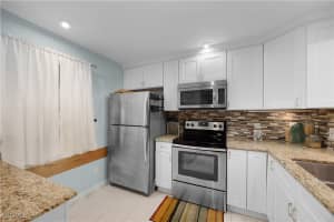 1031 Pine Isle Lane, Naples, FL 34112 - MLS#2026004341