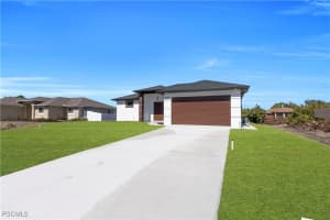 2902 4Th Street, Lehigh Acres, FL 33976 - MLS#2026004349