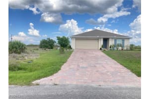 142 Plantation Dr, Labelle