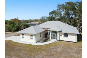1345 Sheehan Blvd, Port Charlotte