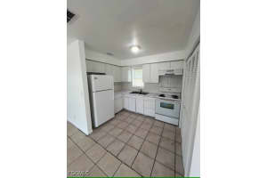 13861 1st St 13863, Fort Myers