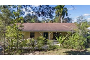 571 2nd St Se, Naples 571 2nd St Se, Naples