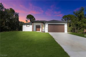 4306 2nd Street, Lehigh Acres, FL 33976 - MLS#2026004584