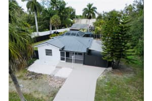 48 North Shore Avenue, North Fort Myers, FL 33903 - MLS#2026004657