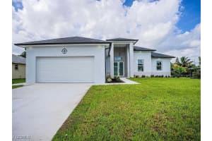 2912 45th Street, Lehigh Acres, FL 33976 - MLS#2026004660