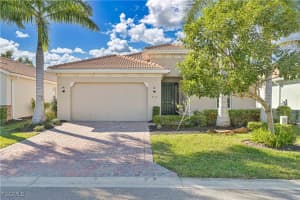 3132 Royal Gardens Ave, Fort Myers