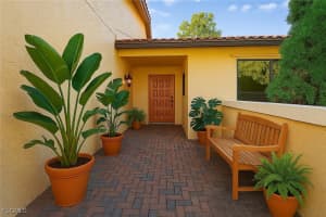 5365 Governors Drive, Fort Myers, FL 33907 - MLS#2026004775