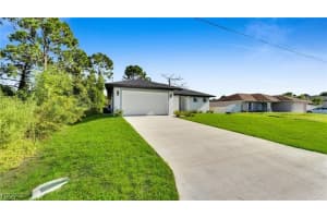 2805 26th Street, Lehigh Acres, FL 33976 - MLS#2026004842