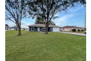 210 Manatee Street, Fort Myers, FL 33913 - MLS#2026004985