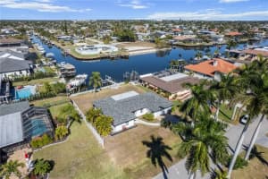 405 Bayshore Drive, Cape Coral, FL 33904 - MLS#2026005020