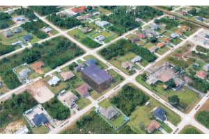 2617 10th Street, Lehigh Acres, FL 33976 - MLS#2026005060