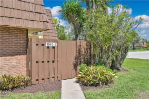 1563 Park Meadows Drive, Fort Myers, FL 33907 - MLS#2026005229