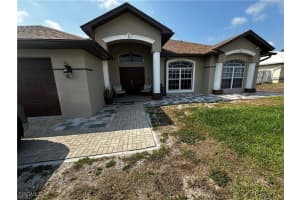 3315 37th Street, Lehigh Acres, FL 33976 - MLS#2026005233