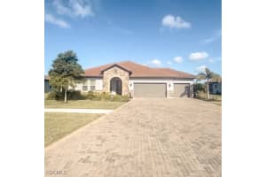 2038 Grove Dr, Naples
