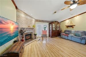 2213 6th Place, Cape Coral, FL 33909 - MLS#2026005467