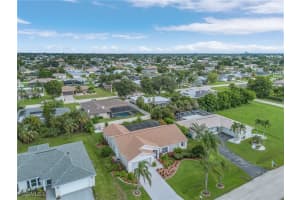 527 36th Street, Cape Coral, FL 33904 - MLS#2026005495