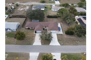 2102 13th Place, Cape Coral, FL 33909 - MLS#2026005497