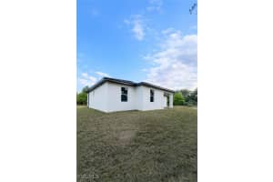 3901 E 19th St, Lehigh Acres, FL 33013 - MLS#2026005511