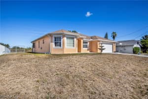 4914 7th Street, Lehigh Acres, FL 33971 - MLS#2026005613