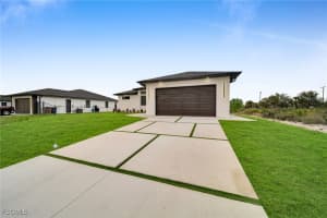 3222 58th Street, Lehigh Acres, FL 33971 - MLS#2026005631