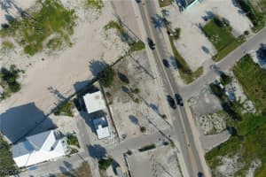 2370 Estero Boulevard, Fort Myers Beach, FL 33931 - MLS#2026005644