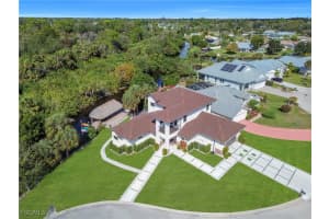 15361 River Cove Court, North Fort Myers, FL 33917 - MLS#2026005717