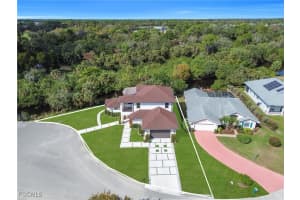 15361 River Cove Court, North Fort Myers, FL 33917 - MLS#2026005717