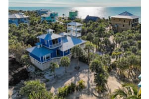 4591 Oro Pesos Ln, Upper Captiva