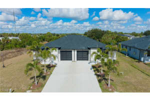 843 Duplex Street, Lehigh Acres, FL 33974 - MLS#2026005854