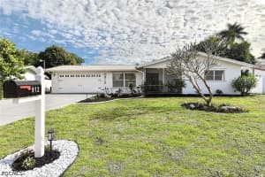 912 Entrada Drive, Fort Myers, FL 33919 - MLS#2026005860