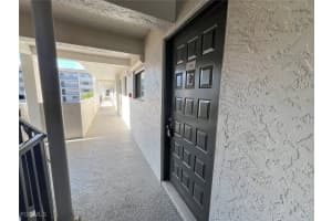 2121 Collier Avenue, Fort Myers, FL 33901 - MLS#2026005861