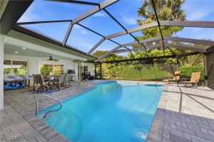 6807 Azalea Ln, Fort Myers