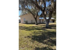 2687 Old Lakeport Road, Moore Haven, FL 33471 - MLS#2026005931