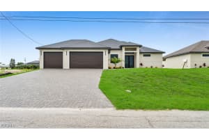 1717 2nd Street, Cape Coral, FL 33993 - MLS#2026006102