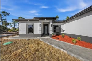 1235 COUNT ST E, Lehigh Acres, FL 33974 - MLS#2026006131