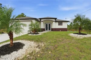 1042 Marshall Ave S, Lehigh Acres