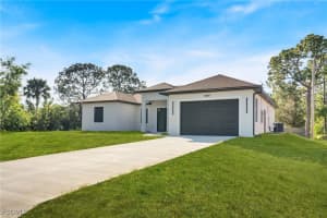 2909 9th Street, Lehigh Acres, FL 33971 - MLS#2026006145