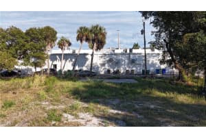 76 Alameda Avenue, Fort Myers, FL 33905 - MLS#2026006205