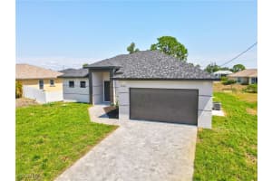 2606 25th Street, Lehigh Acres, FL 33976 - MLS#2026006234