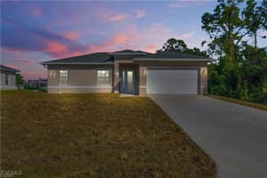 3310 11th ST W, Lehigh Acres, FL 33971 - MLS#2026006305