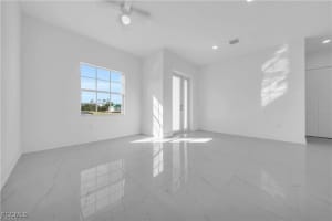 3310 11th ST W, Lehigh Acres, FL 33971 - MLS#2026006305