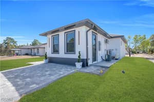 3009 42nd Street, Lehigh Acres, FL 33971 - MLS#2026006409