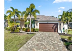 2121 39th Terrace, Cape Coral, FL 33914 - MLS#2026006470