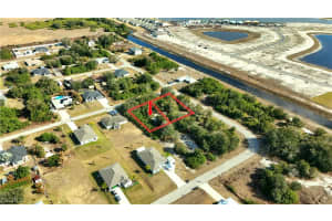 432 Pinafore W, Lehigh Acres, FL 33974 - MLS#2026006474