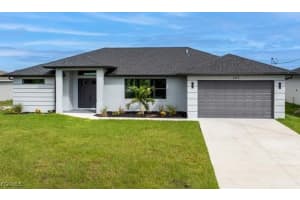 385 Paulcrest Ave, Lehigh Acres