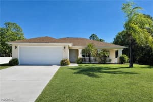 616 Broadway Ave, Lehigh Acres