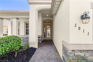 3811 Lakeview Isle Court, Fort Myers, FL 33905 - MLS#2026006614